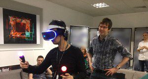 Kojima teste le PlayStation VR